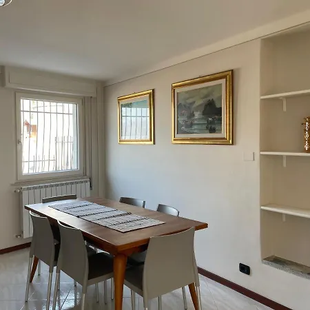 Amazing Corner Apartman
